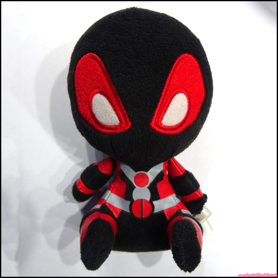 Marvel DEADPOOL Plush MOPEEZ Superhero 5" Beanie BLACK Version (Funko 2015)